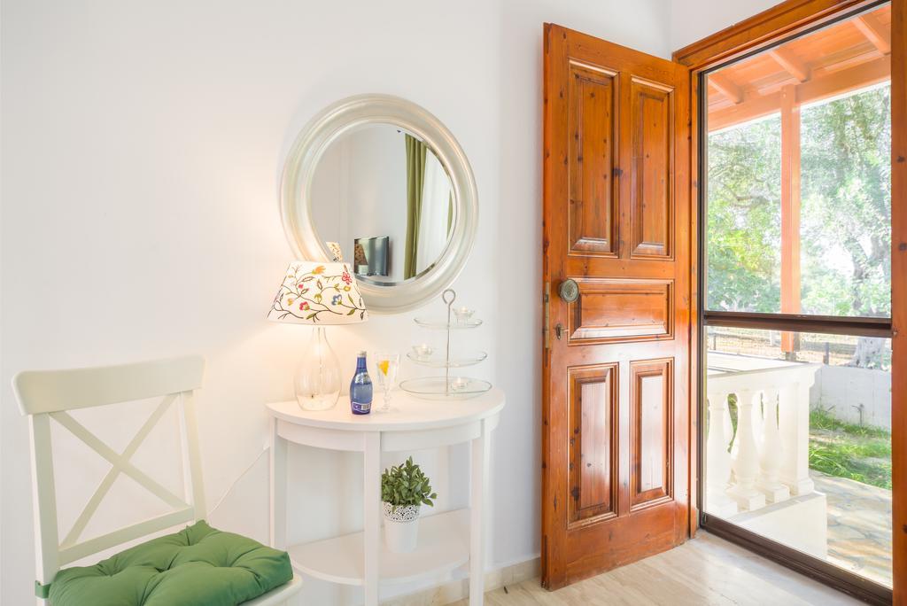Karia Holiday Home Λευκίμμη Εξωτερικό φωτογραφία