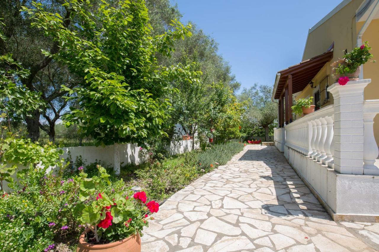Karia Holiday Home Λευκίμμη Εξωτερικό φωτογραφία
